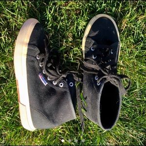 Cutest black high top superga canvas sneakers